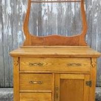 Antique Wash Stand for sale in St. Joseph MI by Garage Sale Showcase member jachurchill29, posted 09/30/2021
