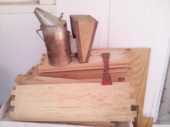 Beekeeping supplies for sale in Mill Creek IN