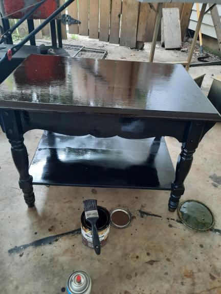 2 Side tables
