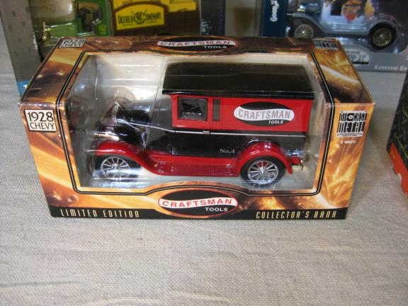 COLLECTIBLE TRUCK BANKS