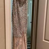 Prom dress for sale in Lubbock TX by Garage Sale Showcase member Lollie, posted 03/01/2021