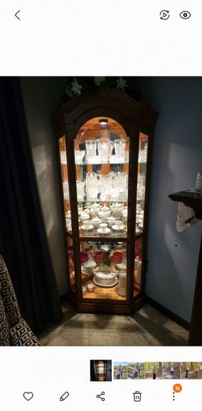 Garage sale in Breese, Illinois of Garage Sale Showcase Member FloGolf36. 5 items currently listed for sale.