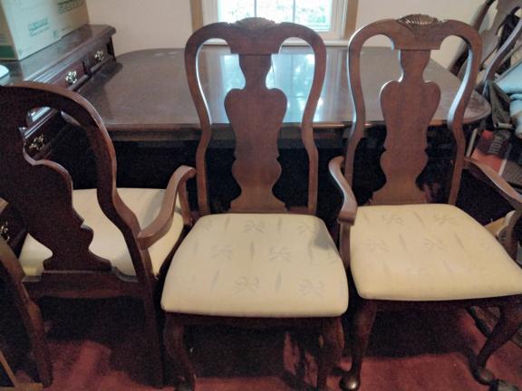 Kitchen table with 4 chairs
