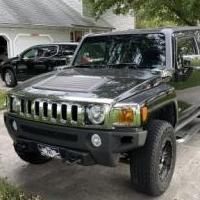 2006 H3 Hummer 65000 miles 2 sets wheels for sale in Tiffin OH by Garage Sale Showcase member Opps99, posted 11/18/2021