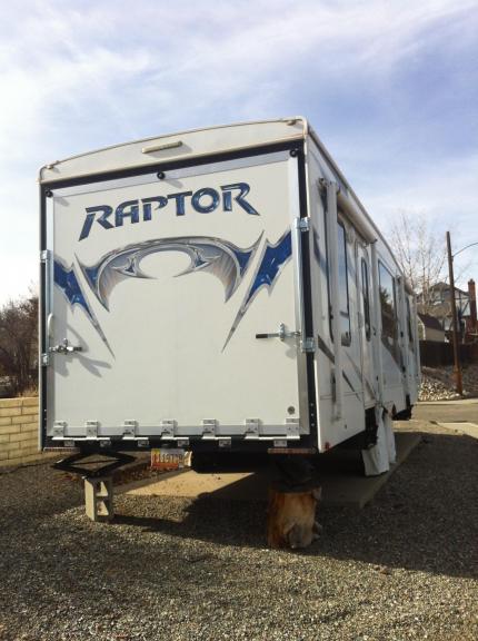 Garage sale in Farmington, New Mexico of Garage Sale Showcase Member B76rebecch.