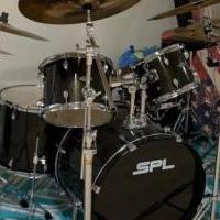 5 Piece Drum Set w/ Multiple Cymbals and Case for sale in Clarksville VA by Garage Sale Showcase member Scooby70, posted 09/20/2021