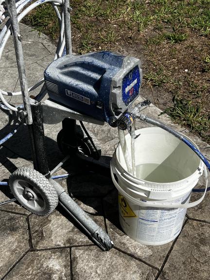 Magnum X7 Airless paint sprayer