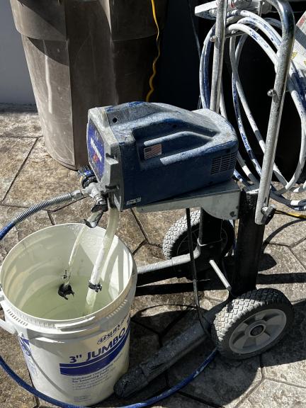 Magnum X7 Airless paint sprayer