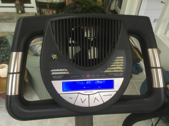 PRO-FORM 850 Elliptical Fitness Machine (Space-Saver)