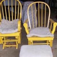 Glader  chair and rocker for sale in Burr Oak MI by Garage Sale Showcase member junkman46, posted 05/02/2022