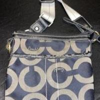 Coach cross body purse for sale in Little Rock AR by Garage Sale Showcase member Mms457, posted 09/26/2022