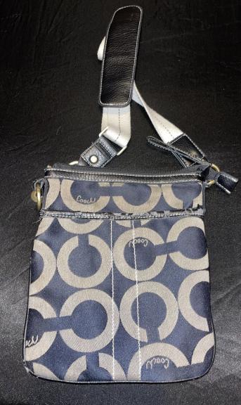 Coach cross body purse for sale in Little Rock AR