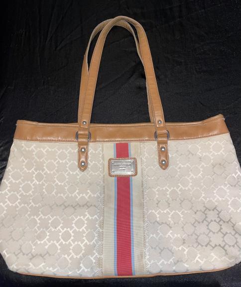Tommy Hilfiger purse for sale in Little Rock AR