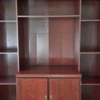 Wall TV unit and Bookshelf for sale in Brunswick GA by Garage Sale Showcase member jwilliams133, posted 06/20/2022
