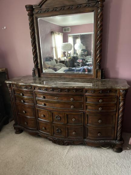 Ashley North Shore King Poster Bed with Canopy