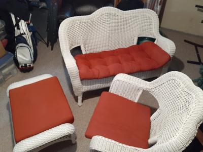 Garage sale in St. Joseph, Michigan of Garage Sale Showcase Member CoachMG.