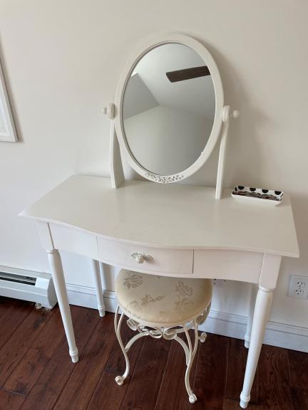 White Vanity with Stool for sale in Pawling, Ny NY