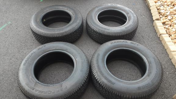 Car tires 225/75/R15
