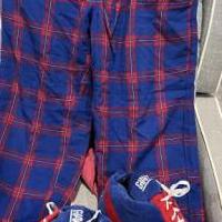 Giants fleece pj pants & slippers for sale in West Orange NJ by Garage Sale Showcase member sports973, posted 01/10/2022