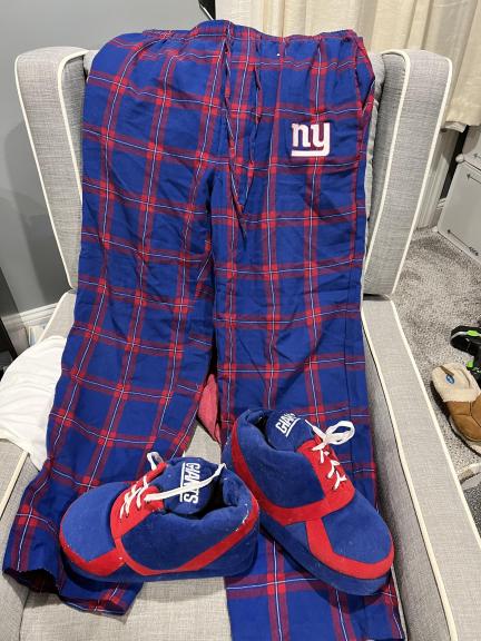 Giants fleece pj pants & slippers for sale in West Orange NJ