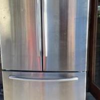Samsung Refrigerator for sale in Kerrville TX by Garage Sale Showcase member shooten62, posted 03/20/2022