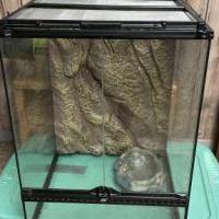 Lg glass enclosure (pet/reptile) for sale in Newton NJ by Garage Sale Showcase member Mcnglen, posted 08/14/2023