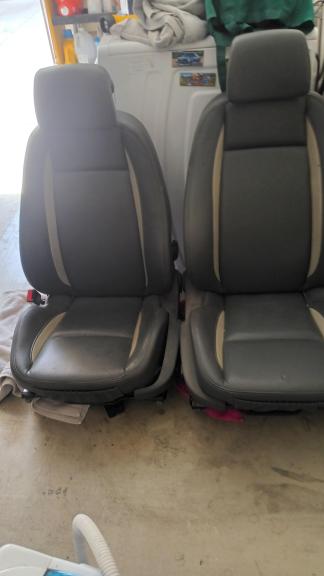 1 SET OF 2 SAAB LEATHER for sale in El Monte CA