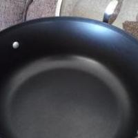 Calphalon ..stock pot for sale in Saint Marys PA by Garage Sale Showcase member Reese, posted 02/11/2023