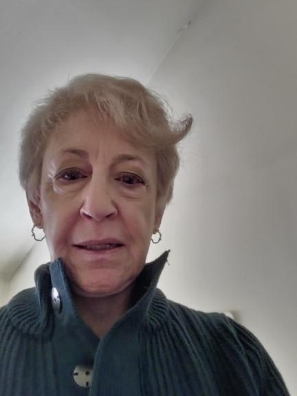 Garage sale in Warrington, Pennsylvania of Garage Sale Showcase Member suziesmomz. 3 items currently listed for sale.