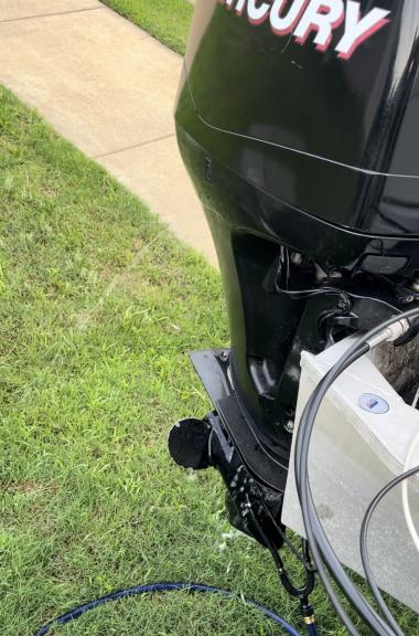 SunTracker Pontoon Boat 2007