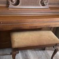 Everett Piano w/bench for sale in Brick NJ by Garage Sale Showcase member Edpform, posted 04/07/2025