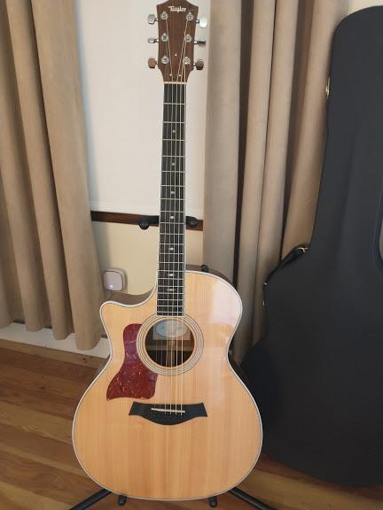 Taylor Left-Handed Acoustic-Electric Guitar