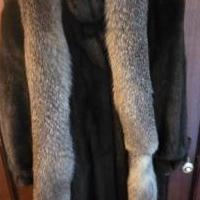 Mink coat for sale in Mount Vernon OH by Garage Sale Showcase member wmaxwell, posted 08/01/2025