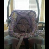 Safety 1st girl infant carseat for sale in Davis County UT by Garage Sale Showcase Member BD Finlay