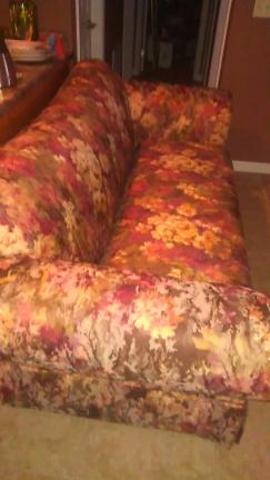 BEAUTIFUL.  FLORAL (LANE) COUCH (VERY NICE) for sale in Dexter MO