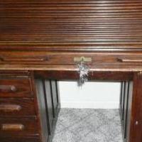 ANTIQUR ROLL TOP DESK for sale in Caseville MI by Garage Sale Showcase member budman, posted 12/12/2019