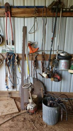 Moving and estate sale for sale in Clay County TN