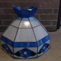 Tiffany Style Kitchen Hanging Lamp for sale in Norwalk OH by Garage Sale Showcase Member RM Norwalk Ohio