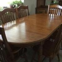 Wood Table & Chairs for sale in Turlock CA by Garage Sale Showcase Member Rerun70