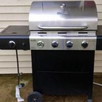 Gas grill for sale in Fort Knox KY by Garage Sale Showcase member Chem1978, posted 08/18/2018