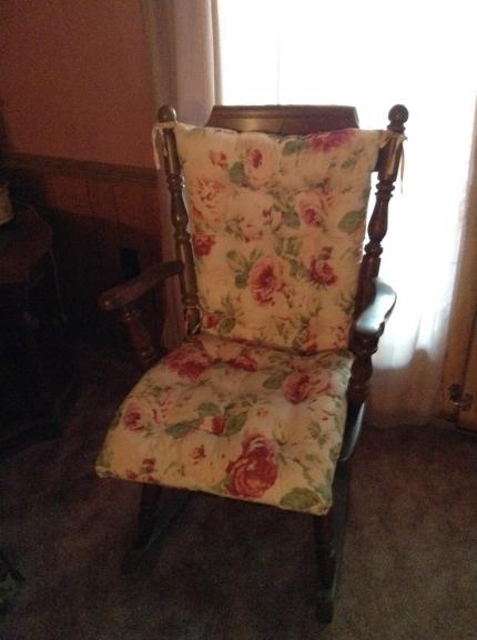 Rocking chair for sale in Carlyle IL