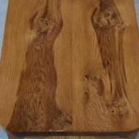 Oak End Table for sale in Phillips WI by Garage Sale Showcase member WR5882JHH, posted 07/01/2018