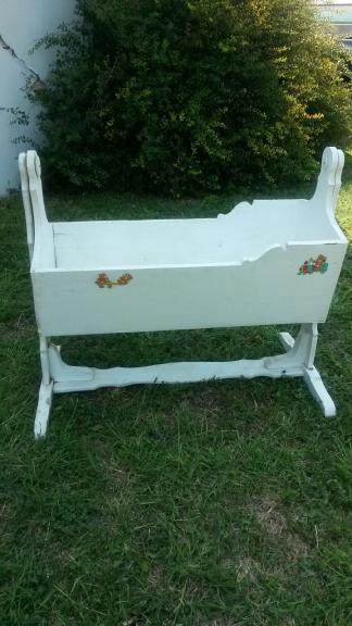 Antique rocking solid wood cradle for sale in Pampa TX