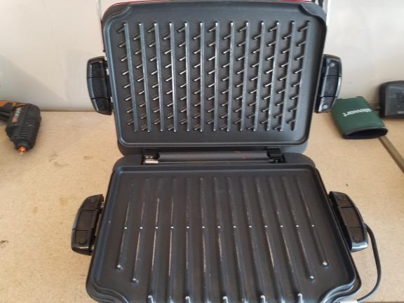 George Foreman Grilling Machine
