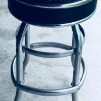 1960 Retro Crome Bar Stool for sale in Anamosa IA by Garage Sale Showcase member 305Julie, posted 05/29/2018