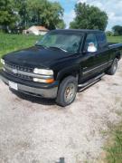 1999 Chevy Silverado 2500, 4 wheel drive for sale in Bowling Green OH