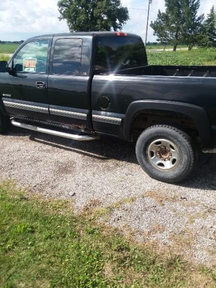 1999 Chevy Silverado 2500, 4 wheel drive