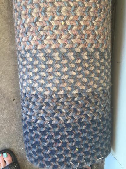 Table/Huge wool rug