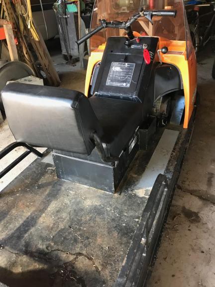 Ski-doo Snow Mobile