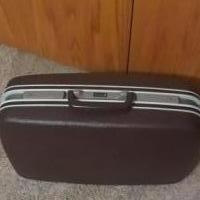 Samsonite Suitcase for sale in Stanwood IA by Garage Sale Showcase member da.hughes1954@gmail.com, posted 07/06/2018
